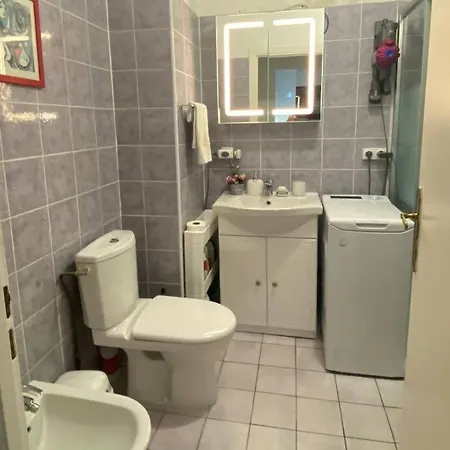 Sea View - Private Parking, Swimming Pool, Air Conditioning * Cagnes-sur-Mer