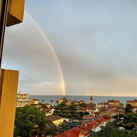 2 Flat With Sea View, Private Parking, Swimming Pool, And Ac Appartement