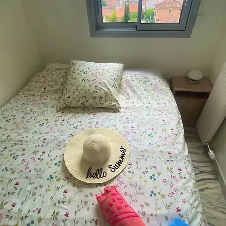 Sea View - Private Parking, Swimming Pool, Air Conditioning Διαμέρισμα *